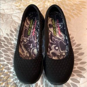 Women’s Skechers Slip On’s